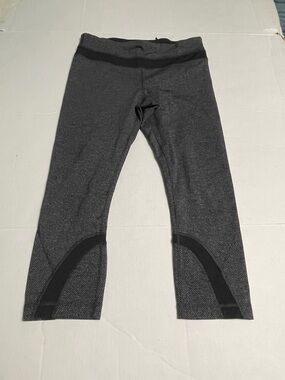 Lululemon Athletica Crop Leggings 8
